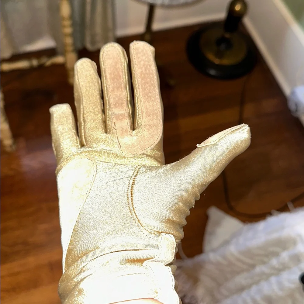 Vintage Totes‎ Isotoner Aris Quilted Tan/Gold Winter Gloves with Embellishments